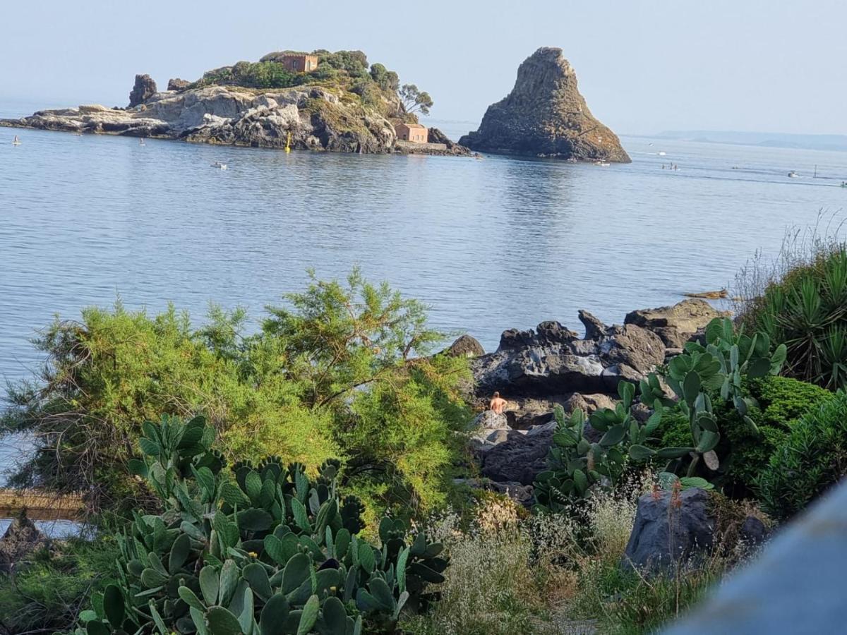 Fronte Mare Aci Trezza